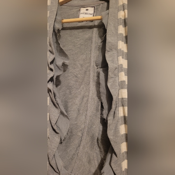 Poof Excellence sweater. Size M - Picture 3 of 4